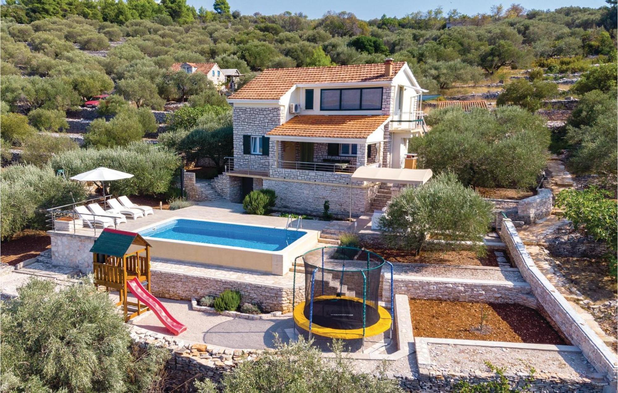 Nice Home In Tankaraca With House Sea View Вела-Лука Экстерьер фото