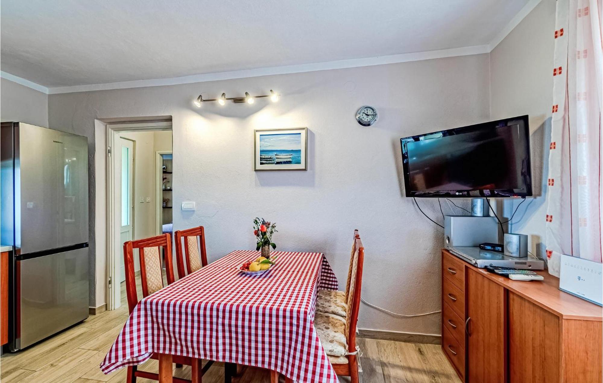 Nice Home In Tankaraca With House Sea View Вела-Лука Экстерьер фото